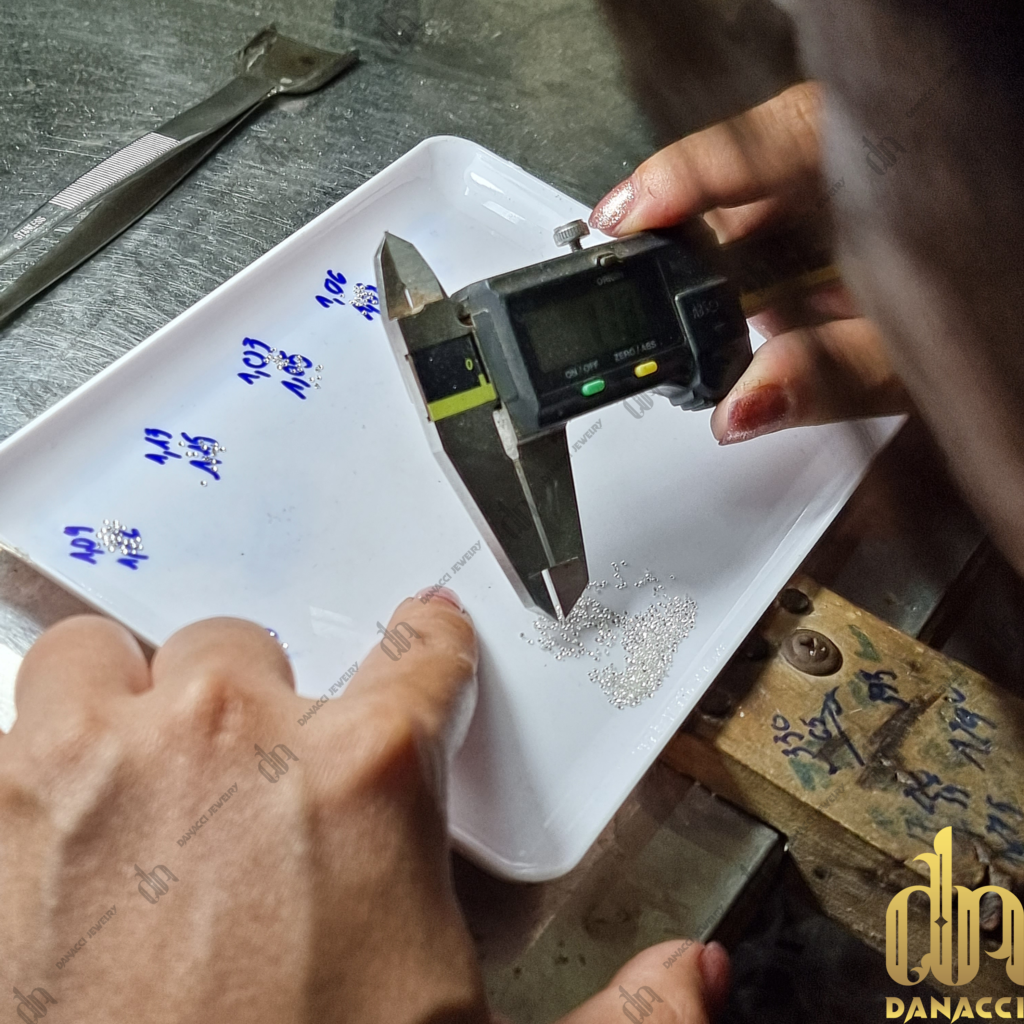 Thiết kế trang sức kim cương theo yêu cầu 5